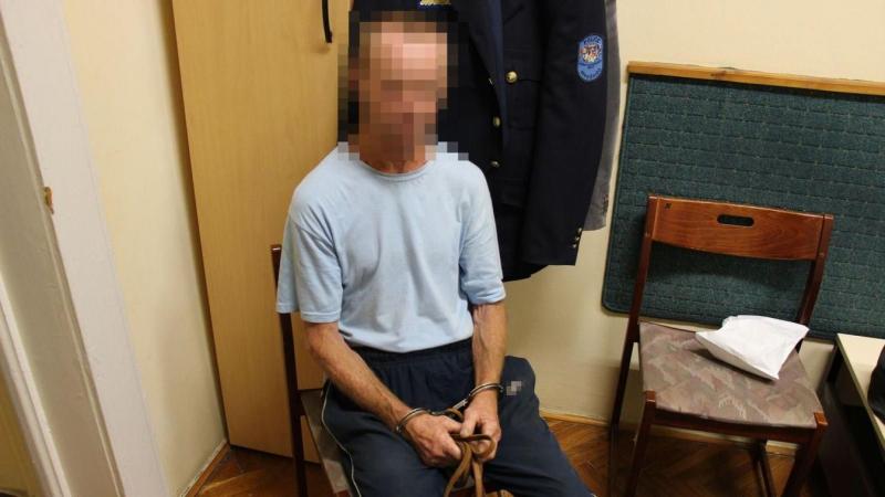 Szörnyű tragédia zajlott Szabolcsban, ahol egy brutális gyilkosság borzolta a kedélyeket. A helyszínen a holttest mellett egy súlyosan megvert szerető fekszik, aki életéért küzd. Az események hátterében sötét titkok és feszültségek húzódhatnak meg, amelye