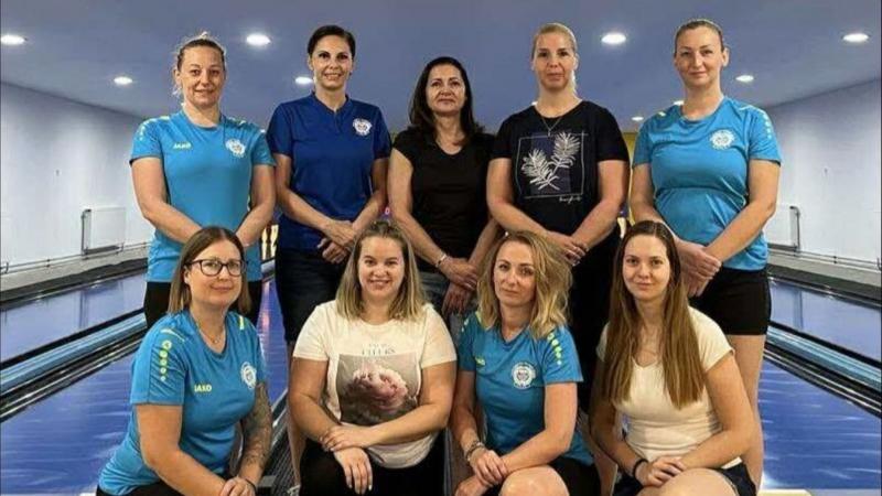 Zárszóhoz érkeztek a tatabányai tekések, akik ünnepélyesen búcsúztatják az évet. Az esemény remek alkalmat kínál arra, hogy visszatekintsenek az elmúlt hónapok eredményeire és élményeire, valamint közösen ünnepeljék a csapat összetartozását. A tekézők nem