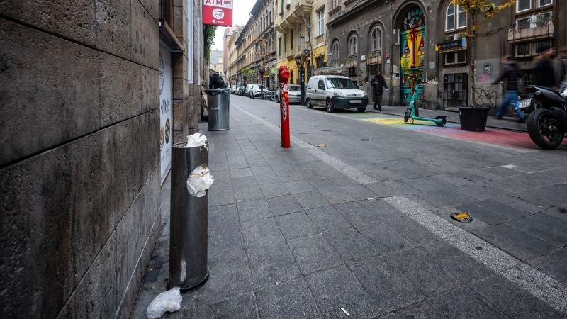 Bár Budapest szépsége lenyűgöző, a közterületek tisztaságának romlása sajnos árnyékot vet a város varázsára.