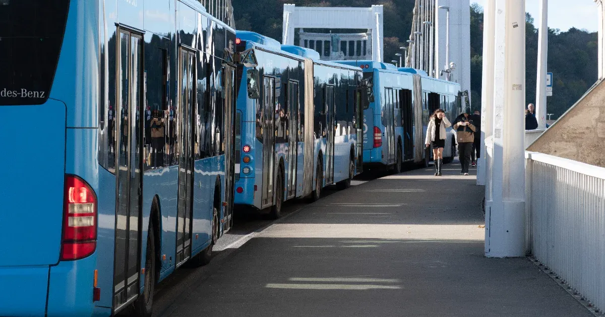 Fővárosi Önkormányzat: A metróbuszok bevezetése nem jelenti azt, hogy felhagytunk a kötött pályás fejlesztések iránti elkötelezettségünkkel.