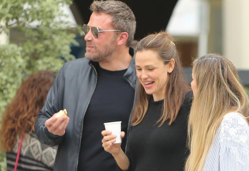 Jennifer Garner állítólag aggodalmakkal küzd, mivel úgy érzi, hogy újra fellángolhatnak érzelmei Ben Affleck iránt – és ennek nem véletlenek az okai.