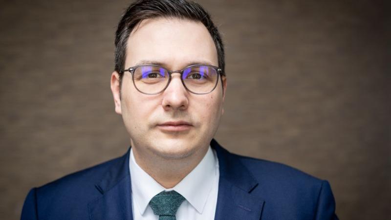Cseh külügyminiszter: Az Európai Uniónak reagálnia szükséges az Egyesült Államok által bevezetett vámokkal kapcsolatban, azonban jelenleg még a tárgyalások fázisában állunk.