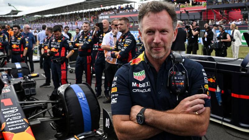 Húsz év elteltével búcsúzik a Red Bull csapatfőnöke.