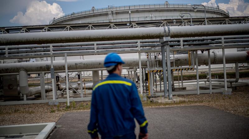 Mennyivel növekedne Magyarország energiaszámlája az orosz energiaembargó következményeként? Az államtitkár közzétette a részleteket.