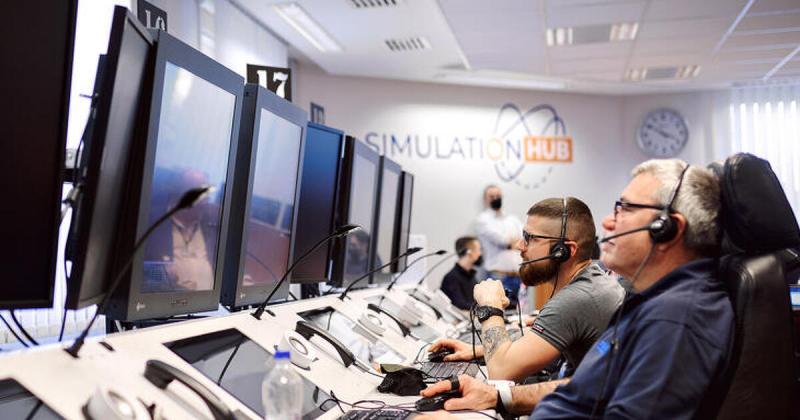 Csatlakozz a HungaroControl csapatához! Különleges lehetőségeket kínálunk, ahol a légiforgalom irányítás izgalmas világában kamatoztathatod tudásodat és tehetségedet. Légy része egy dinamikus és innovatív közösségnek, ahol minden nap új kihívások várnak r
