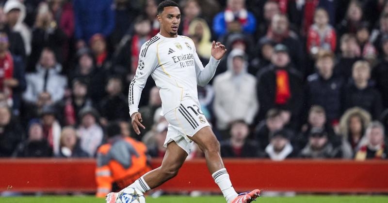 Bellingham kiállt Alexander-Arnold mellett: A füttykoncert nem a valós érzelmeket tükrözi.